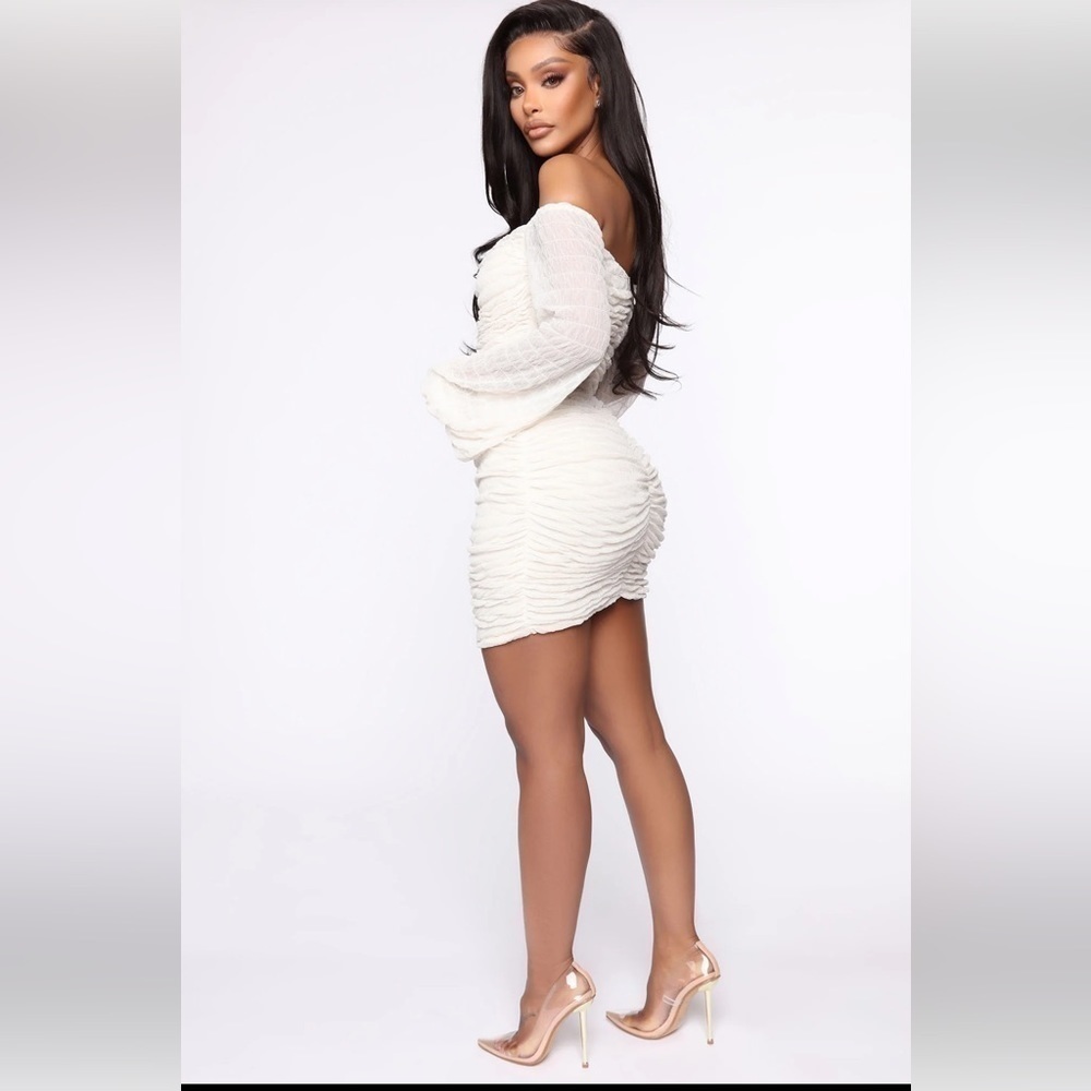 Fashion Nova NWT size S Misbehaved Ruched Mesh Ruched Mini Dress Ivory o… - Picture 4 of 6